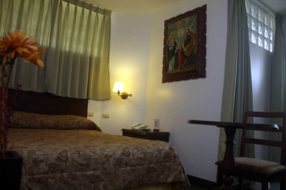 Venecia Hotel Carrion Trujillo Exterior foto